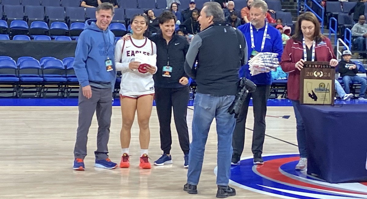 Brentwood School girls basketball championship1